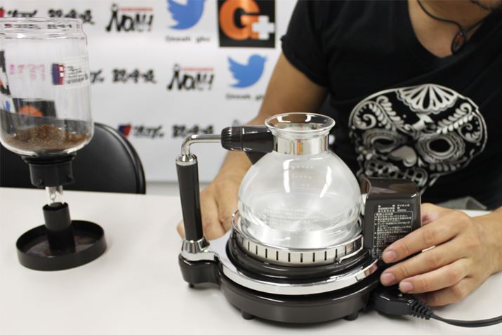 KXT[o[̕\ʂɐHtĂƊ鋰ꂪ邽߁Azł悭@Ă܂傤