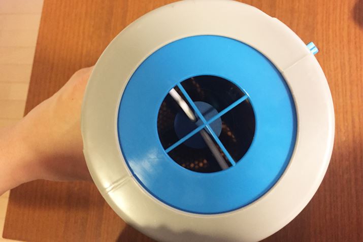 ܂ꂪCo镔́uˌvB󓴂ɂȂĂ̂킩܂