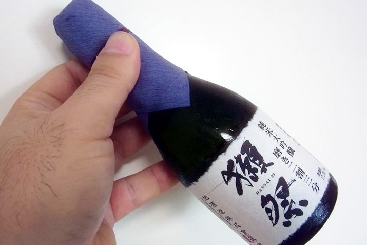 ����͖��������Ȃ̂ŁA180ml������w���B�ق��ɂ�300ml�A720ml�A1.8L�̂��̂�����܂�