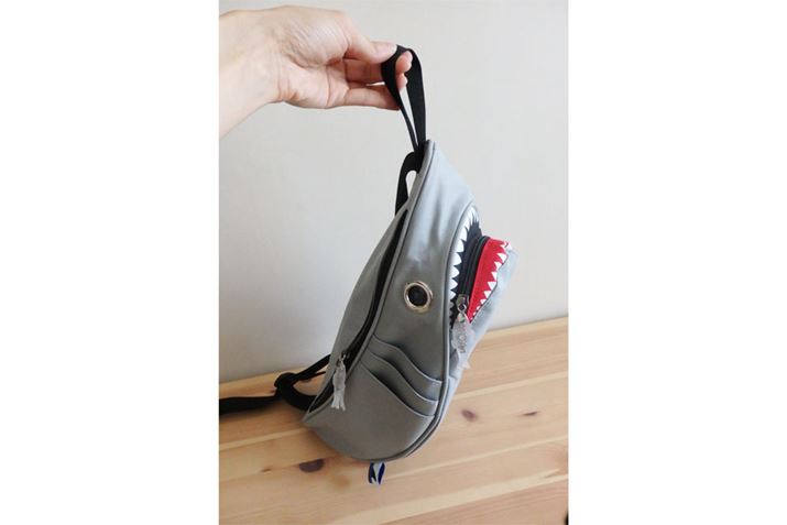 gbv̕ɂ͎肪Ayɒ񂰂AtbNȂǂɒ݂艺肵Ă̂ɂ֗