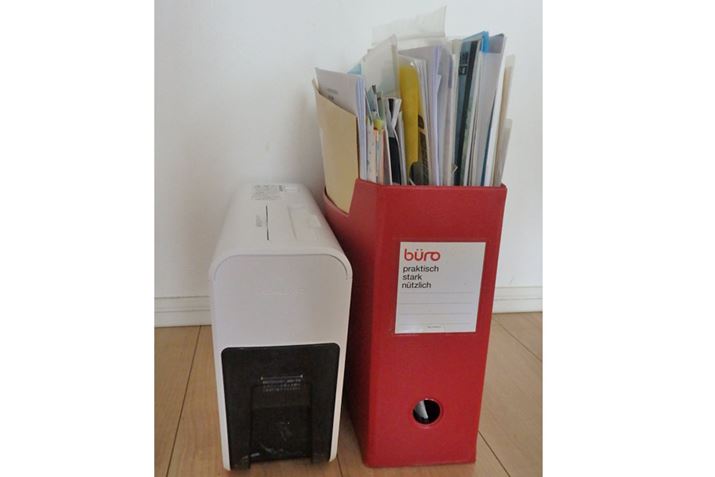 A4̃t@C{bNXƓ̃RpNgȖ{́B{Iɂ܂傫ł