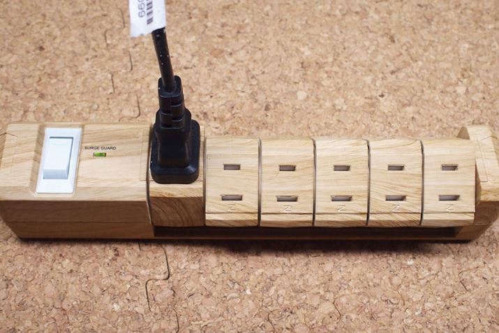 gȂ݌́AăiiɂĂ΁A炸AgbLO΍Ђh܂