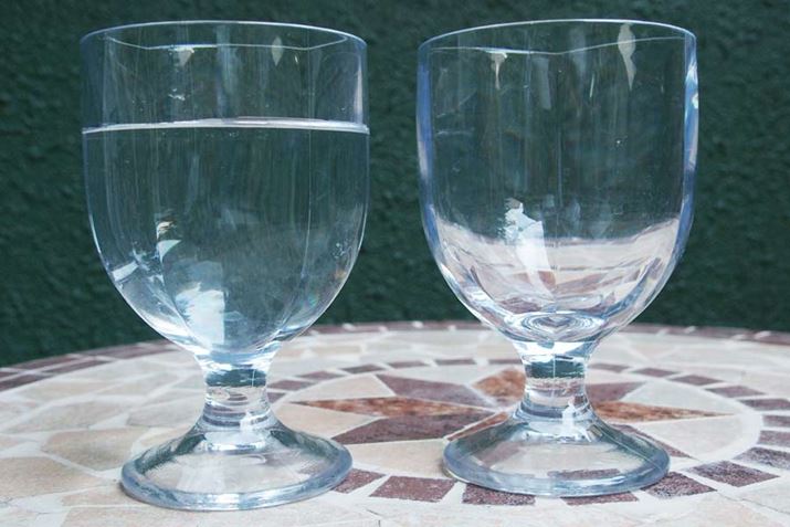 Ă݂܂AƂȂ̃OXƔׂĂȂ̓xۂĂ܂