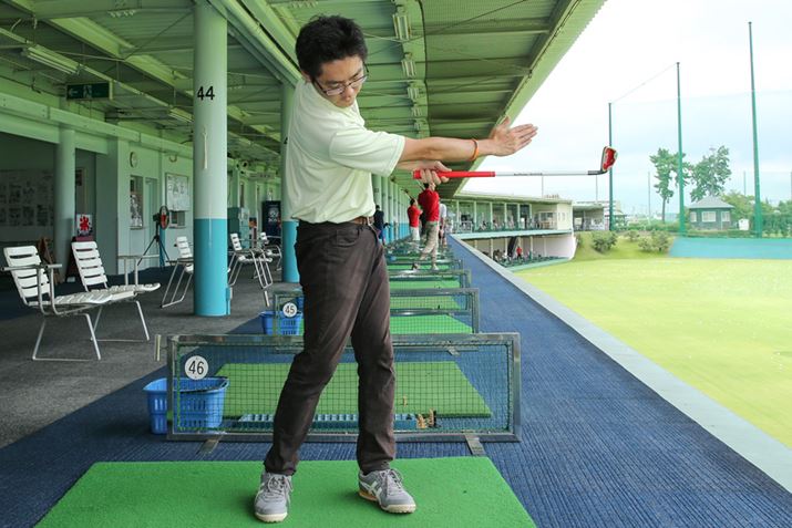 tH[ł̓wbh͍ɉ]Ȃ瓮̂`ł