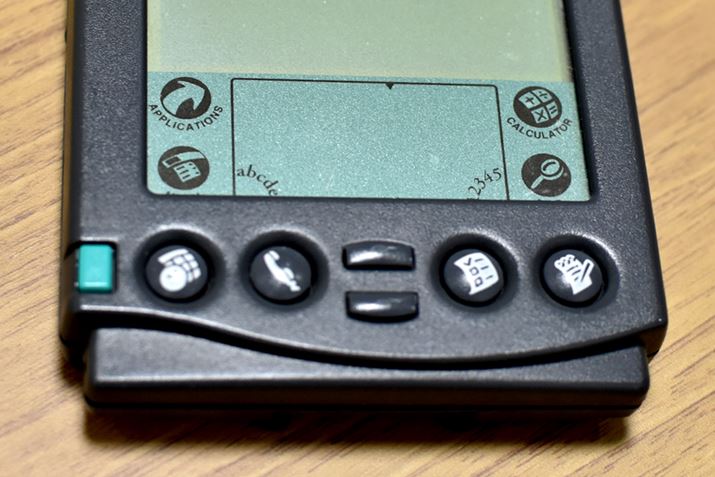 Pilot 1000̖{̉ɂ́A4̋N{^zuĂ