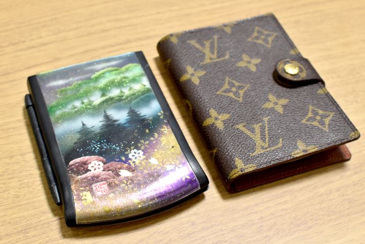 FTdlPalmJo[ƁACEBgP[X