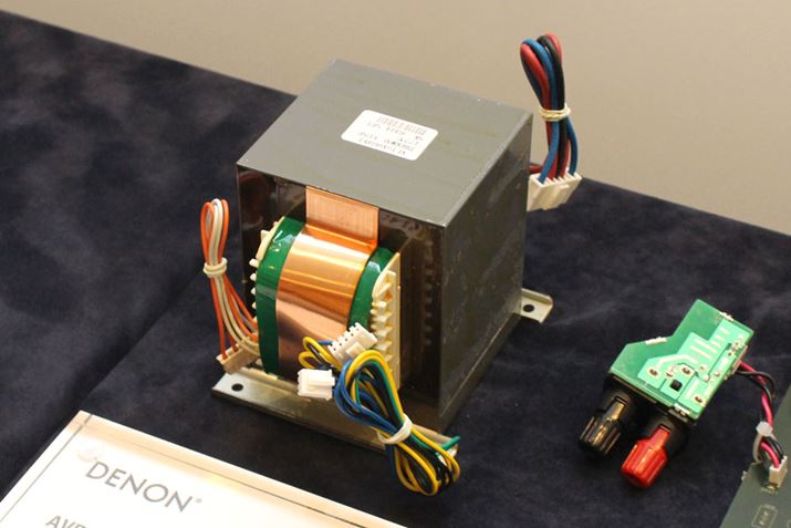 AVR-X4400H��EI�p���[�g�����X�͂�����