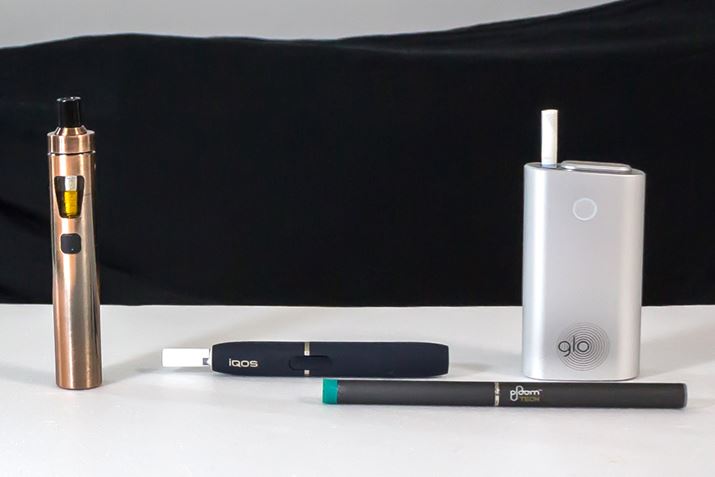 Ă悤ł܂ႤAuVAPEvƉM^oR̗ʒu