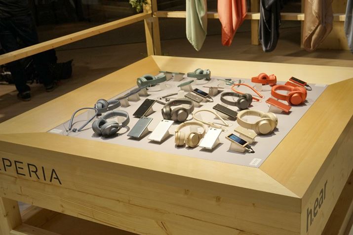 �f�U�C���d����h.ear�V���[�Y�����j���[�A��