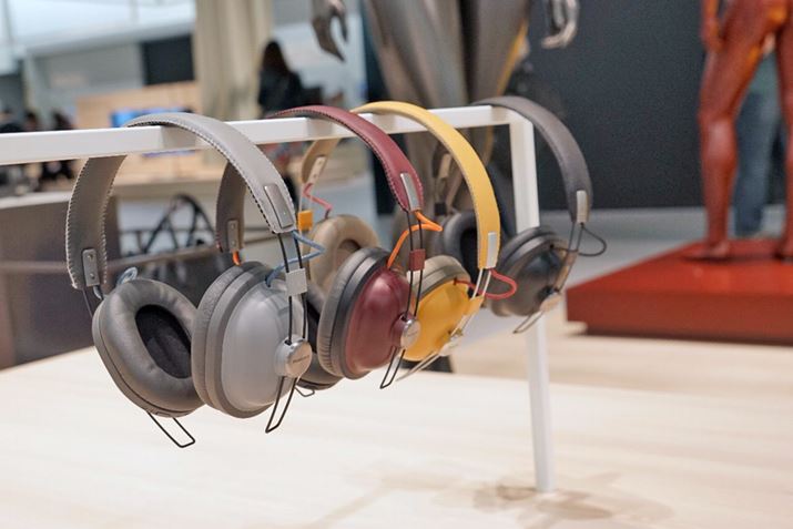 ���g���f�U�C����Bluetooth�w�b�h�z���uRP-HTX80B�v��99���[����