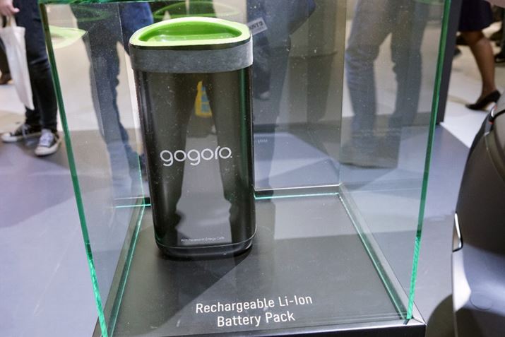 �e�X���ɂ��̗p����Ă���p�i�\�j�b�N�̒~�d�r