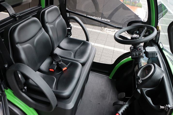 C^Ał2lƂĎg邽߃V[g2l邪A{ł͖@KA1lȂ