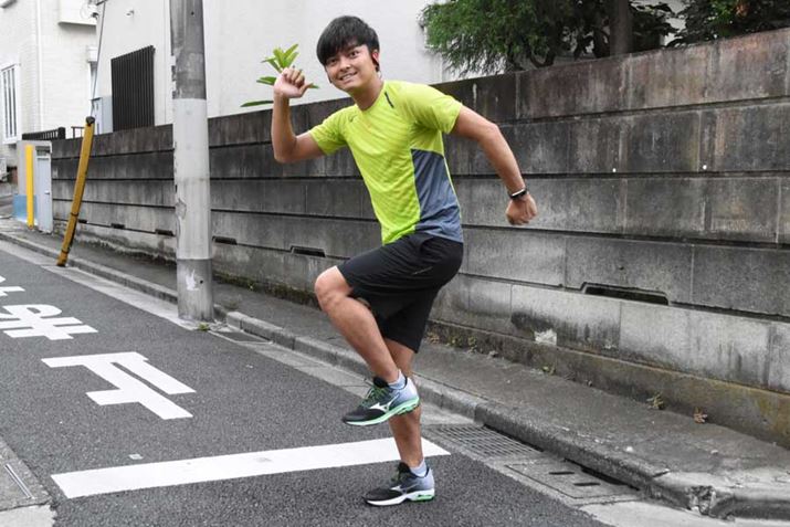 {@ɑAX}z͌gтɊX𐔃LĂ݂