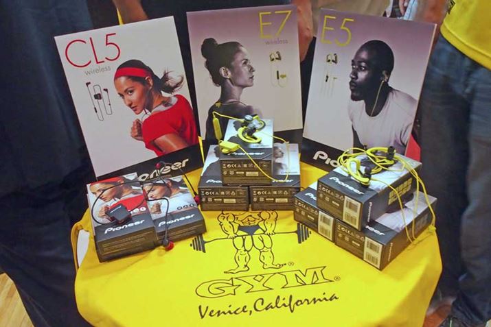 �X�|�[�c�����C���z���V���f���i������CL5wireless �AE7wireless�AE5 �j