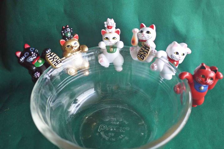 �Ȃ�Ƃ����߂Ȃ��|�[�Y�̏����L�����B�J���t���ł����Ȃ����v������c�Ƃ�����