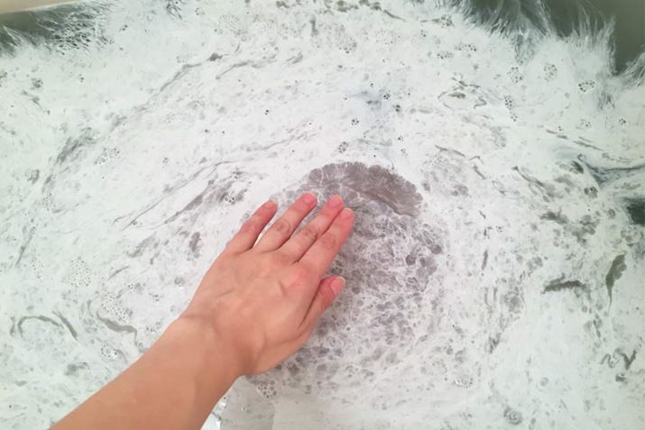 ܂ŔG̋𐂂炵̂悤Ȃ̏ԂAłĂ݂܂