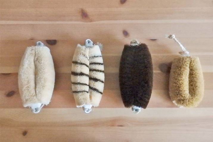 @ۂ̎ނƍdɉ4ނCAbvAT̎qq̃{fBp킵