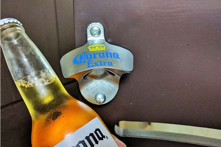 Corona BeeriRir[j{gI[vi[