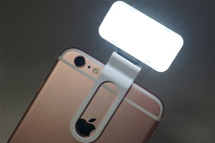 usJ[bIvXCb`ꂽuԁA̋Ȗ邳ɋi傤jĂ܂܂