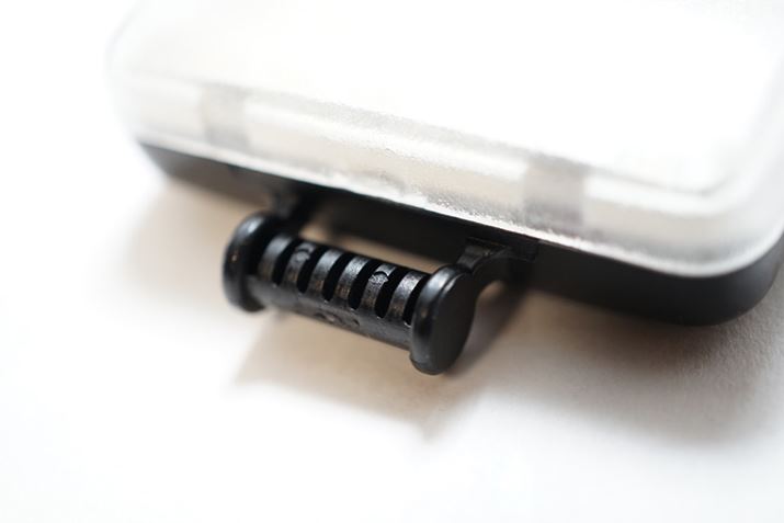 {̉ɓڂĂ邱̓ˋN̓A^b`gt镔