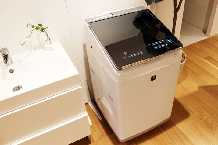 KXgbv̓V̉ɁAgEHbV[̎[Xy[Xp