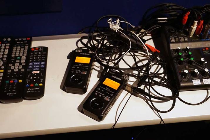 �����K�C�h�̍Đ��͎��Ƃōs���Ă���