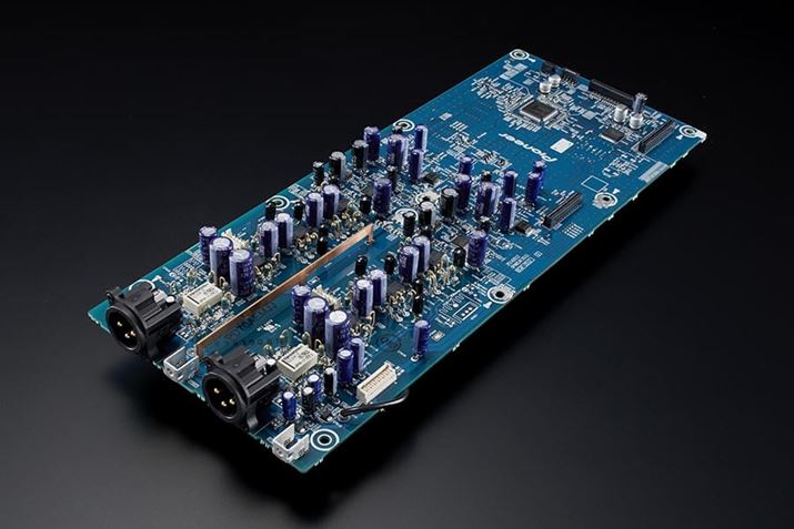 CDǂݏoꂽḾAE`lZp[gꂽI[fBIʂďo͂