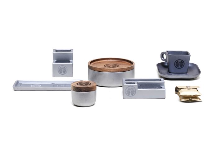 uTHE CRAFTED COLLECTIONv͑S7ACepӁB5ACeɊgpĂ