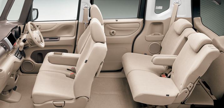 N-BOX̍LԂ́A2011N̏ヂf̂ЂƂƂȂĂ