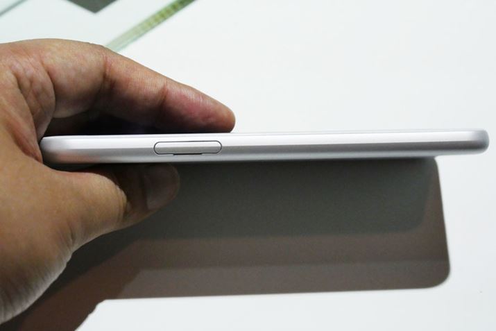 ʂnanoSIMJ[hXbgmicroSDJ[hXbg𑕔