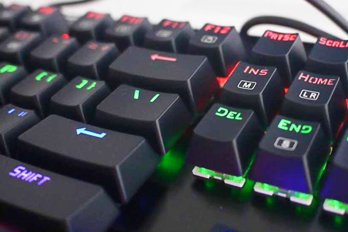 eL[ɂĐFقȂ܂BƂ킩₷ł