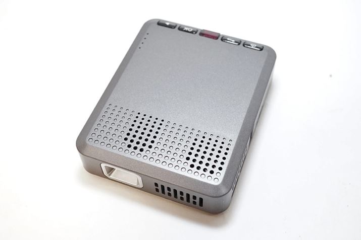 {̂łBȂRpNgȃTCYAdʂ͂킸148g