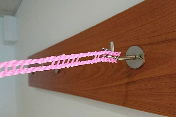 [v͖ԖڏɂȂĂ̂ŃtbN΂ǂɂł|I ̖Ԗڂ̂ԂɃnK[|邱ƂŁAnK[Œ肳ċϓɊƂł