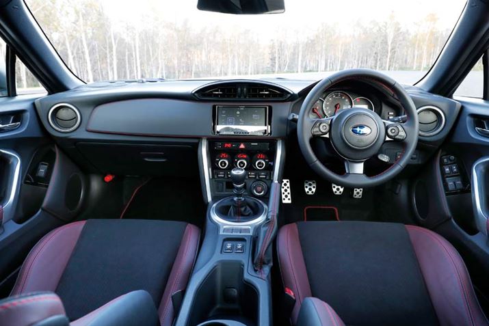 XouBRZ STI SportṽCeA