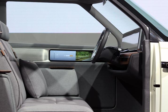 _bV{[hɉ̃fBXvCzuĂAe̕\⑀͂ŏWčs