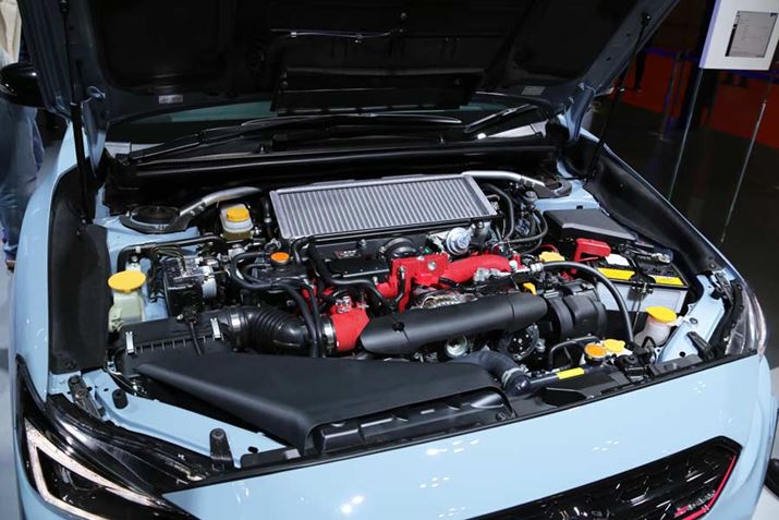 �X�o�� WRX STI���ʎd�l�ԁuS208�v�̃G���W�����[��