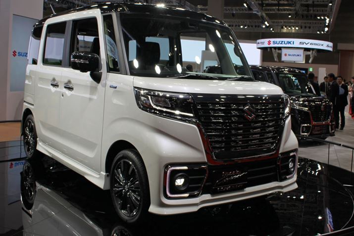 ������́u�X�y�[�V�A�J�X�^�� �R���Z�v�g�v�B�傫�ȃO������V�b�N�ȓ����Ō������o���Ă���