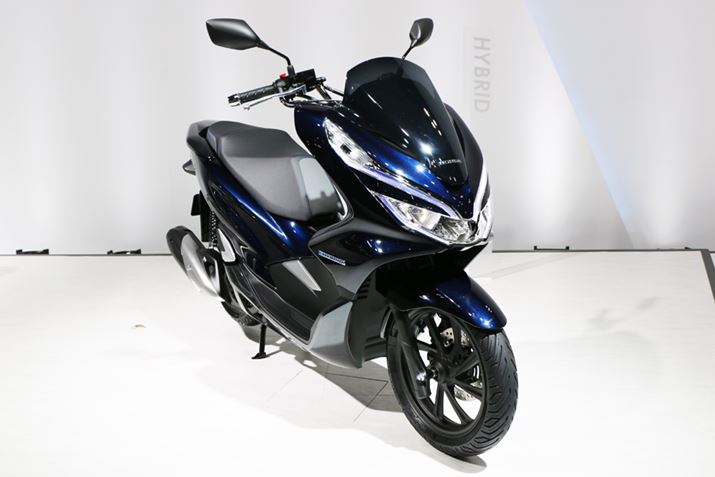 �n�C�u���b�h�V�X�e���𓋍ڂ��A����̊y�����𑝂����uPCX HYBRID�v