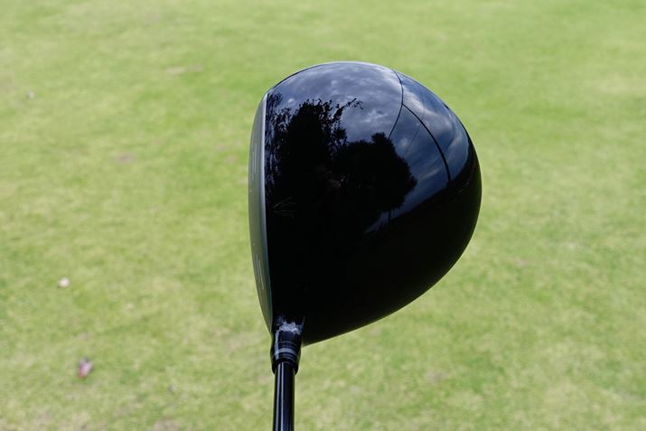 ubNɃJ[Oꂽ~ULfB`͐M[fƓ