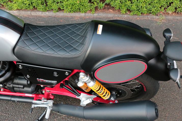 [bPv[g˂VOV[gɌ邪A̓Jo[ɂȂĂAO2l肪\