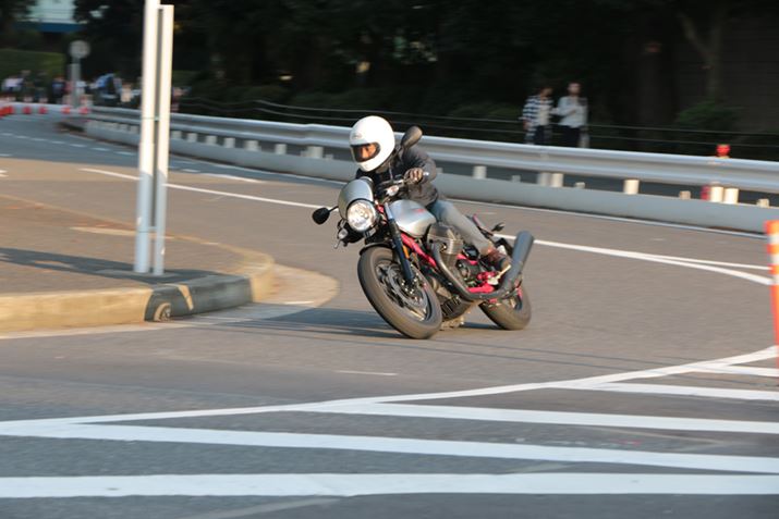 oCN|ޑɗ]vȒRȂX[YB܂葬xoȂĂy߂