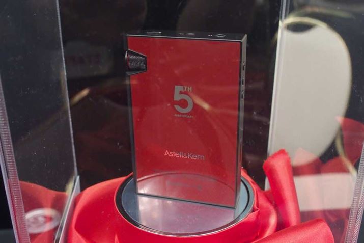 AKV[Y5NLOuAK70 MKIIv̌胂fB͎cOȂ񔄕iƂȂ