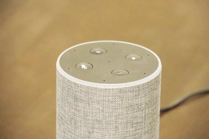 㕔ɂ͉ʒ߃{^i㉺jƃ}CNIt{^ijAFn߂ANV{^iEj𓋍