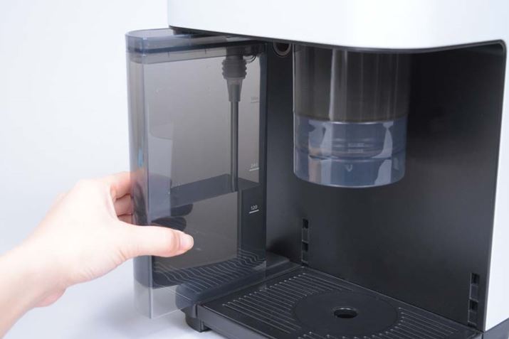 ĐZbgB^NEȂ̂ŋ₷A܂̍ۂ􂢂₷Bőeʂ540ml