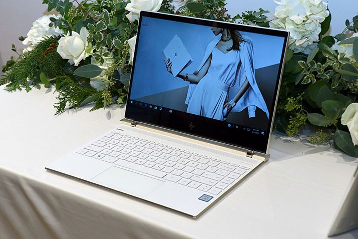 ^b`ΉłȂ10mmSpectre 13