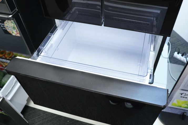 �����o�����̏�ʂ̓t���b�g�ȃf�U�C���ɂ��邱�Ƃŉ��ꂪ���܂�ɂ����A�|�������₷��