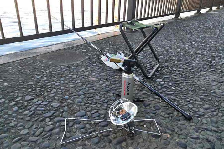 قǂ̃o[i[Ƀq[^[A^b`gtĎg܂