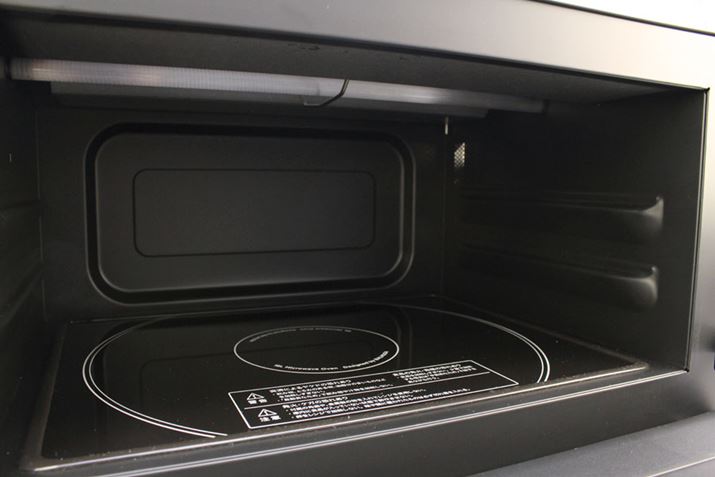 ɓ̗lq͂ȊBʂ̓KXɂȂĂāÂ