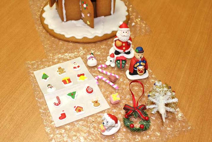 T^ɐႾ܂Ƀc[ȂǂȂǁB[Xƃc[ȊO͑SHׂł