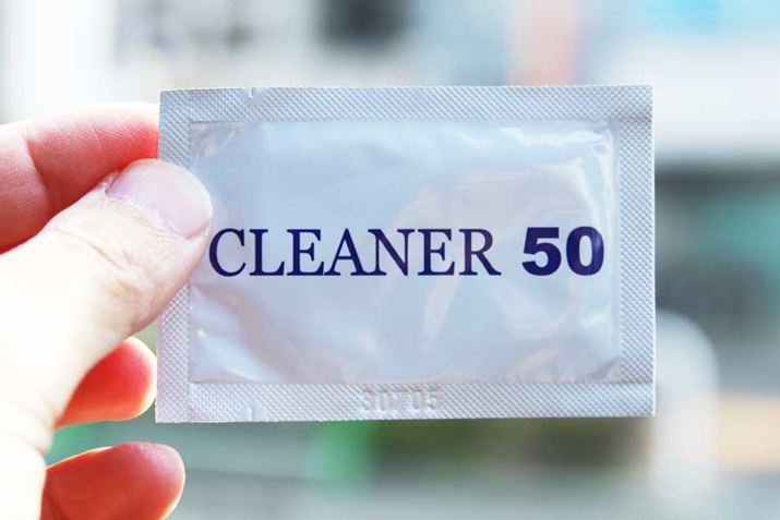 tgKX@߂̒EN[i[܂ŕtĂ̂͐e؂łB